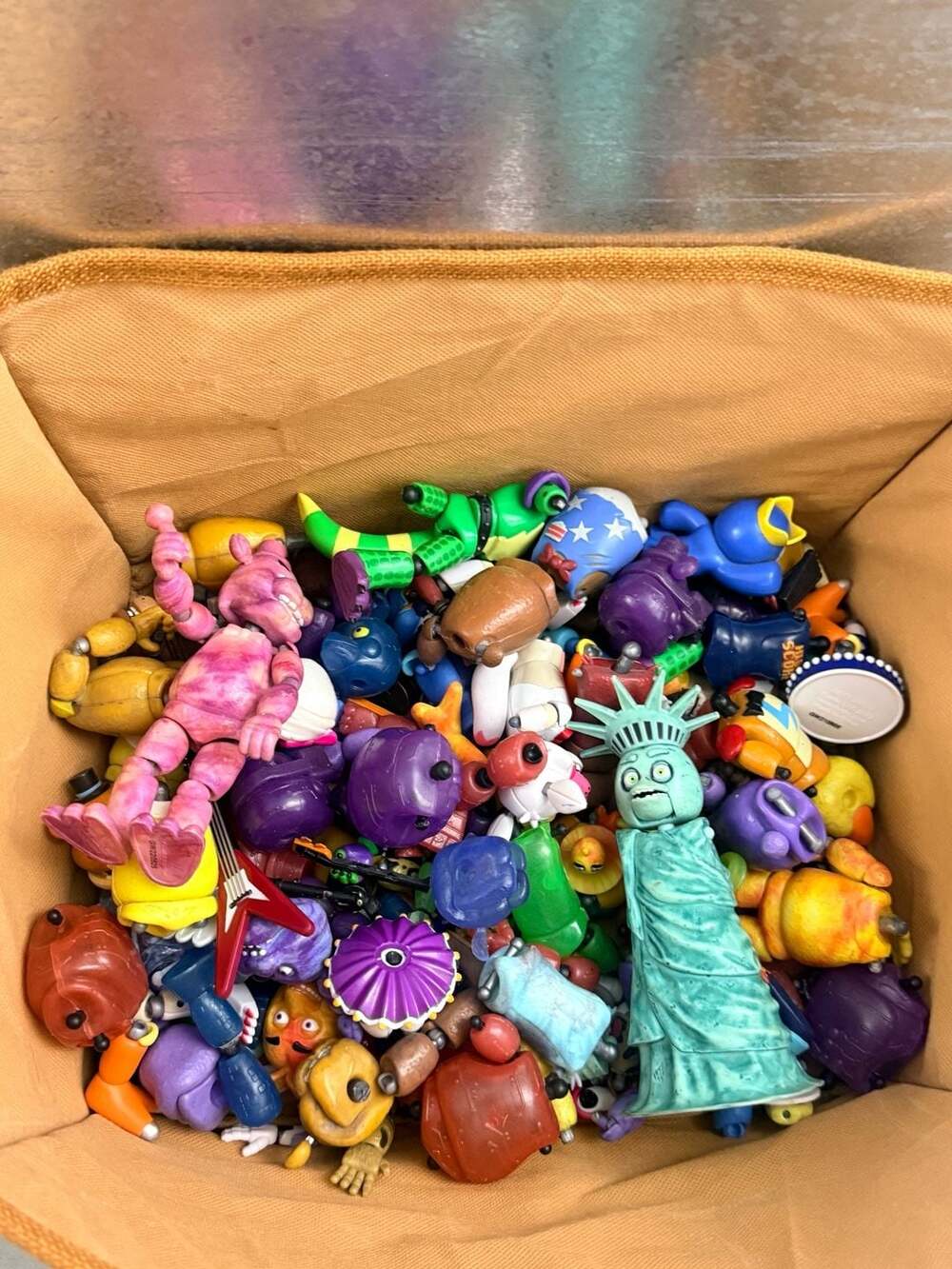 Fnaf Five Nights At Freddys Funko Action Figure Parts Lot Of 100+ Pieces Sh